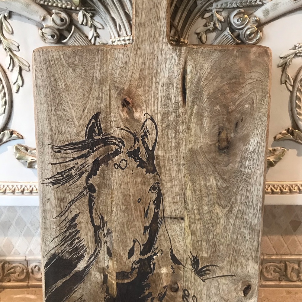NWT Hand Carved Rustic Wood 24” Cutting Board Horse Design - Picture 2 of 2